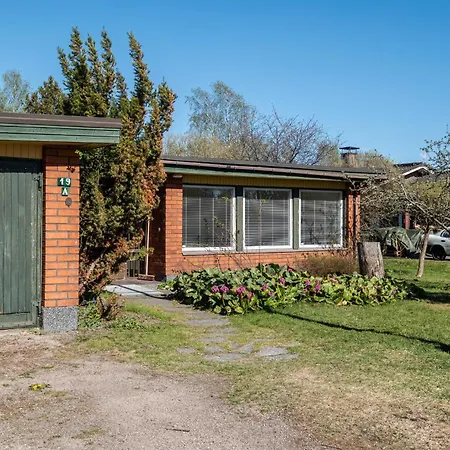 A Quiet House Right Next To The Airport Vantaa