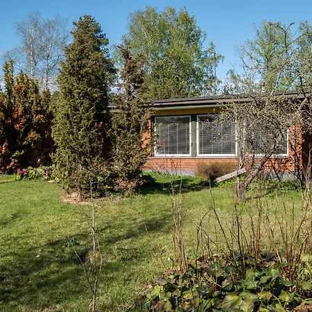 A Quiet House Right Next To The Airport Vantaa